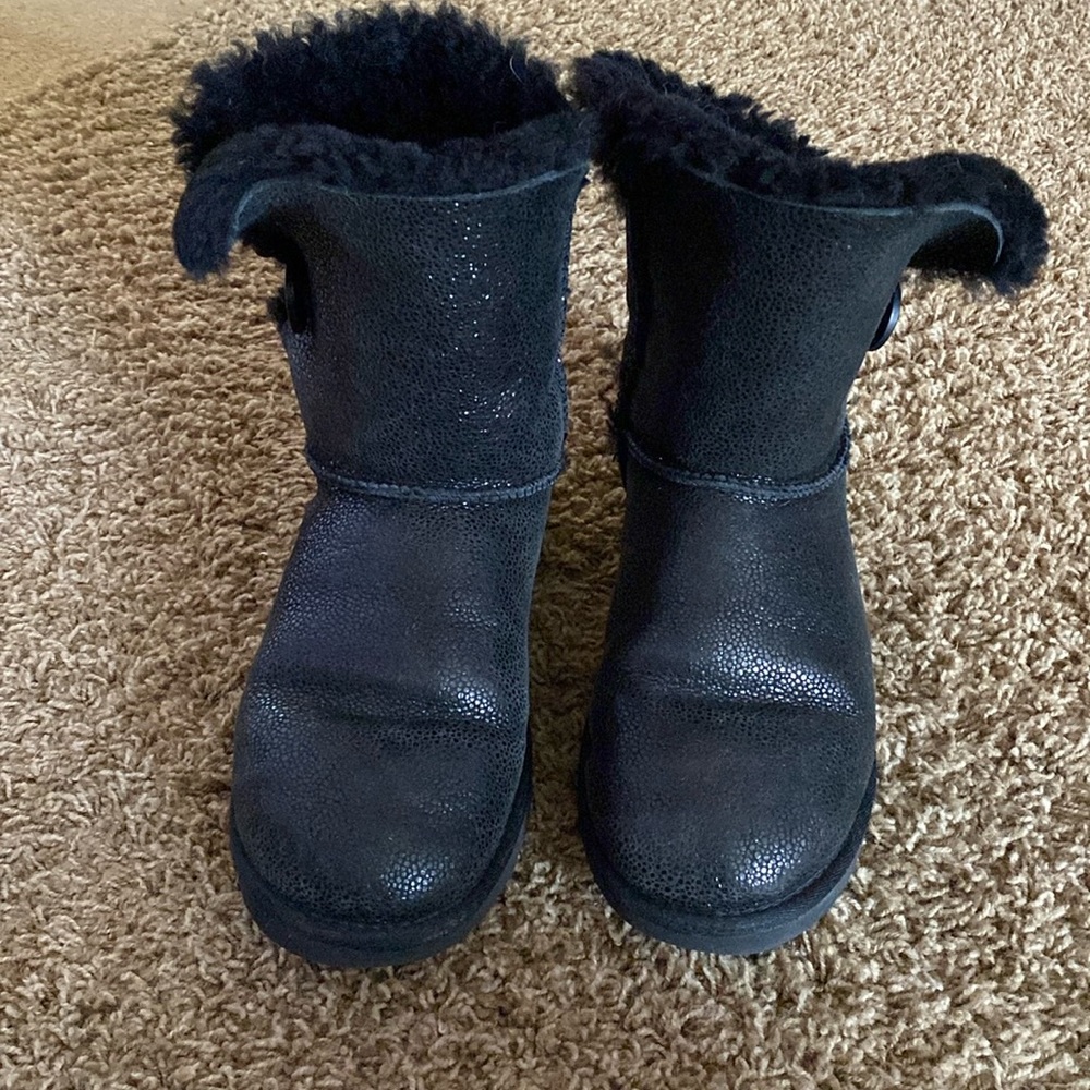 Black Sparkly Uggs With Button Size W9 - image 1